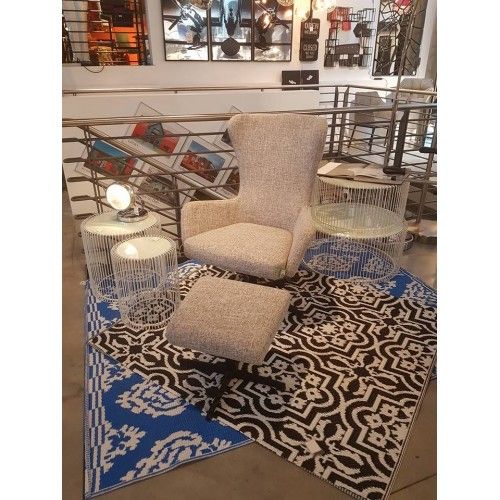 Set of 2 white Heaven Wire side tables