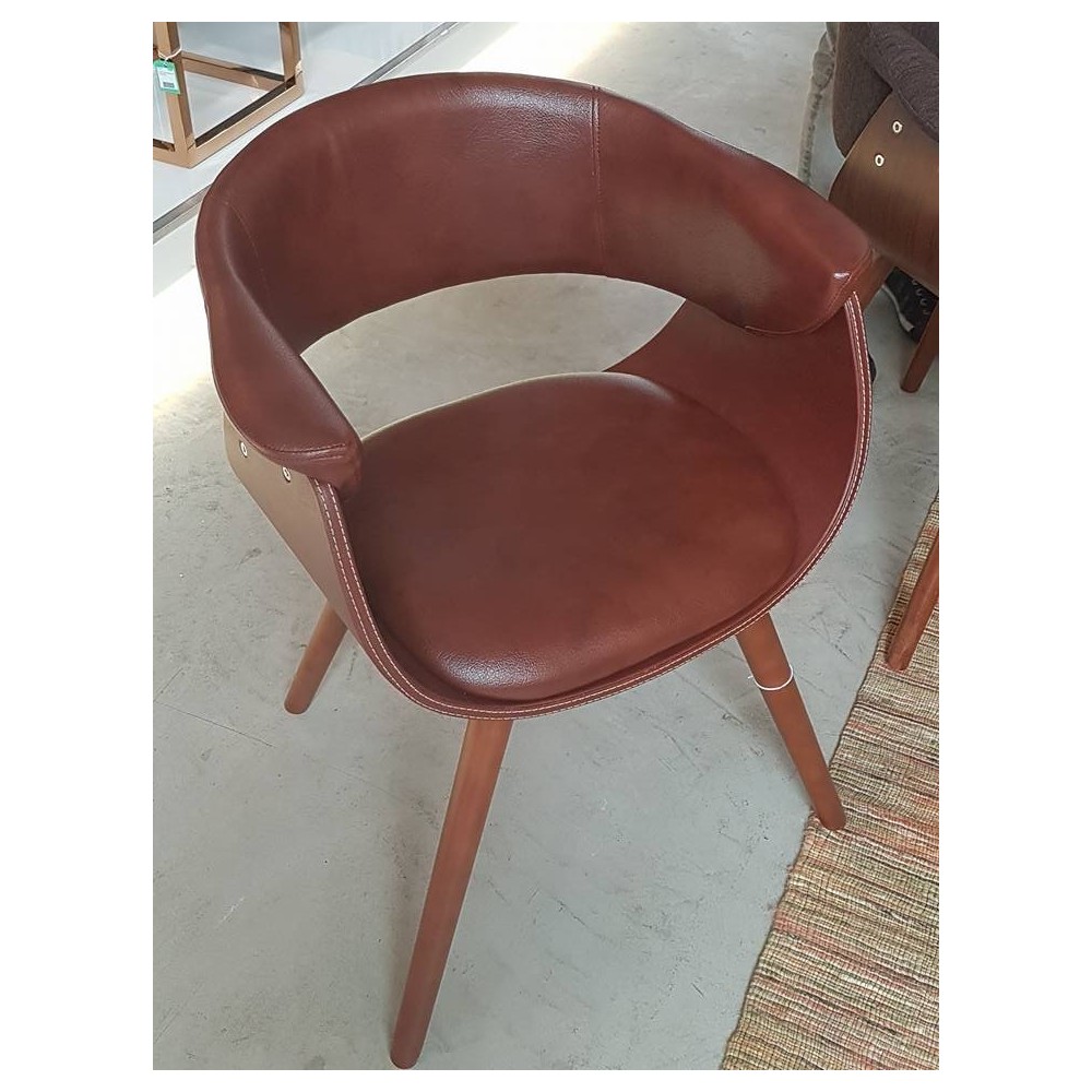 Poltrona de couro marrom e madeira de monaco vintage