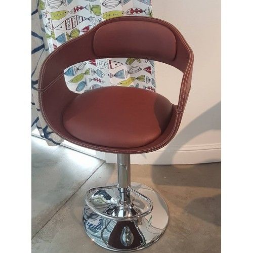 Banco de bar Monaco castanho KARE Design — exposição em loja