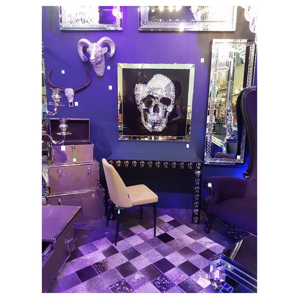 Skull mirror effect blackboard