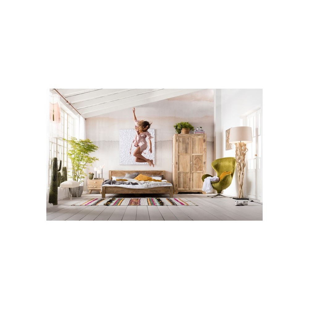 160 cm großes Bett aus hellem Holz mit ethnischen Mustern im Design von Puro Kare
