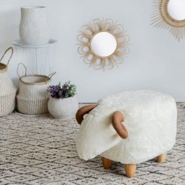 Puff branco de ovelha 2