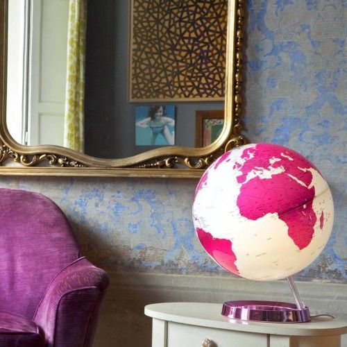 Globo Luminous Terra Design Rosa Rosa Branco na cor rosa