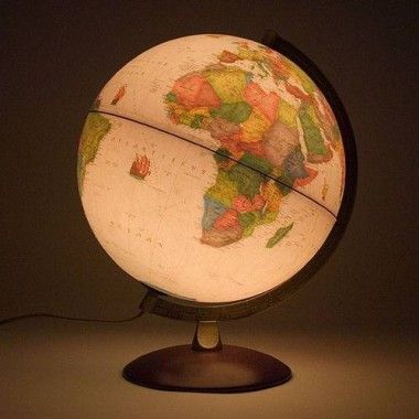 Antiques luminosas do globo da terra 2