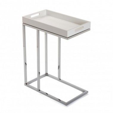Mesa de metal de prata e bandeja de madeira branca