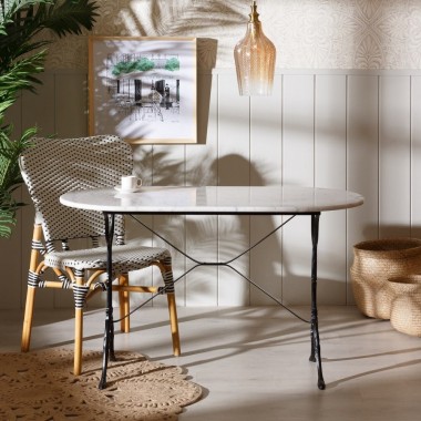 Mesa de bistrô AXEL mármore branco oval e ferro preto IXIA — vista frontal 2