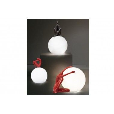 Esfera Brilhante Escultura Resina Reflexo Reflexo Vermelho 2