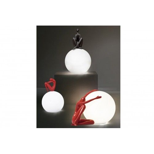 Esfera Brilhante Escultura Resina Reflexo Reflexo Vermelho