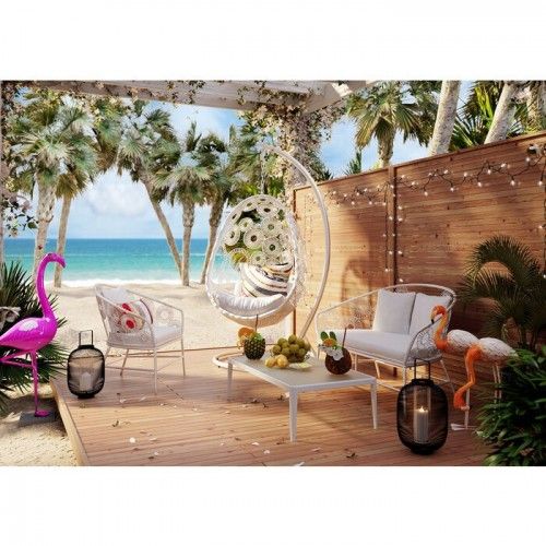 Outdoor-Hängesessel IBIZA weiß mit Gestell und Kissen KARE Design — auf einer Terrasse gezeigt