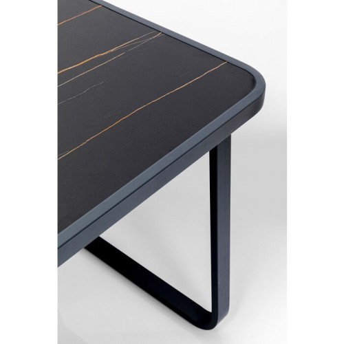 Gartentisch SANTOS schwarz KARE Design — Verbindung von schwarzem Rahmen und Sitz
