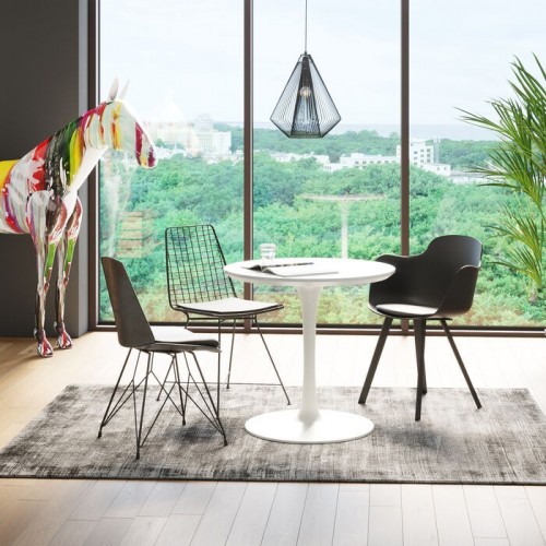 Table de salle à manger SCHICKERIA blanche à pied tulipe KARE Design — mise en situation dans un intérieur