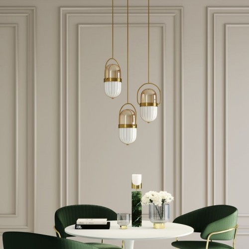 Tavolo da pranzo SCHICKERIA bianca con base a tulipano KARE Design — ambientato in un interno (2)