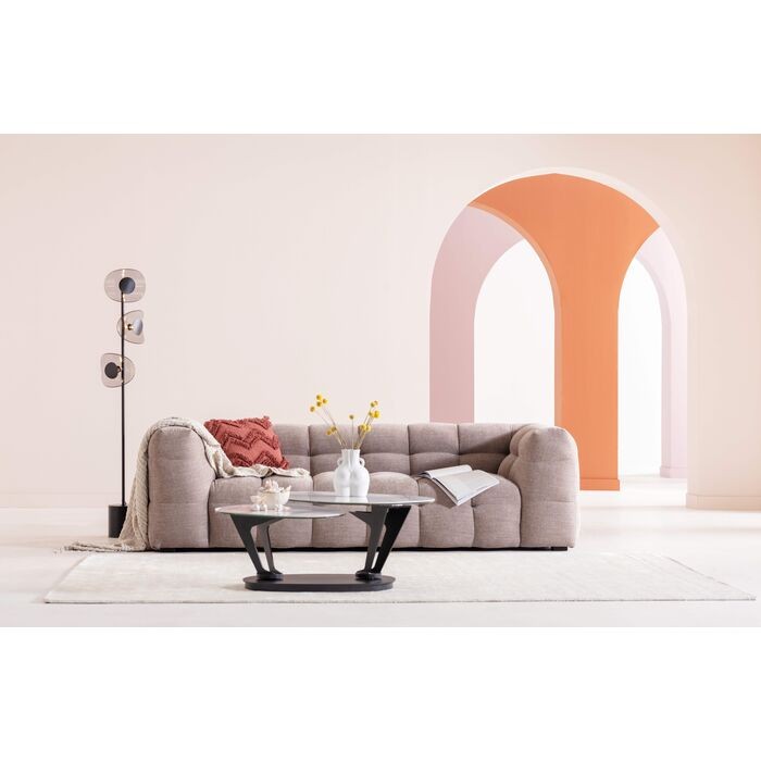 Sofá SALAMANCA veludo cinzento capitonê KARE Design — apresentado num interior (20)