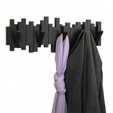 Halter Mantel Sticks Schwarze Wand Umbra 2