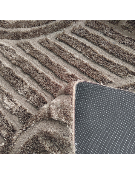 Carpeta de patrón geométrico marrón oscuro 200x350 LIFF - Richmond Interiores