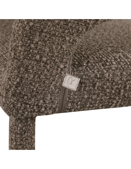 Cadeira Silhueta Escultural Bouclé Castanho GIA