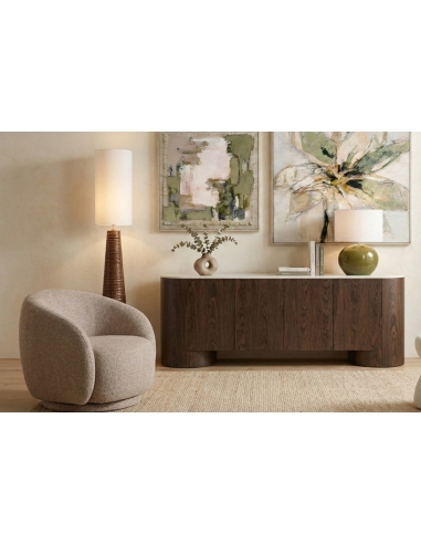 Buffet COLETTE marbre blanc brun foncé dans un salon contemporain
