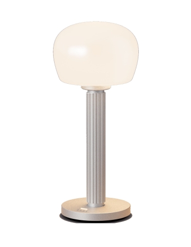 Lampe VENDOME argentée mate détourée, verre blanc et pied cannelé